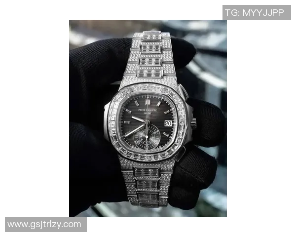 足球明星佩戴的奢华手表排行榜揭晓谁是最贵的时尚风向标